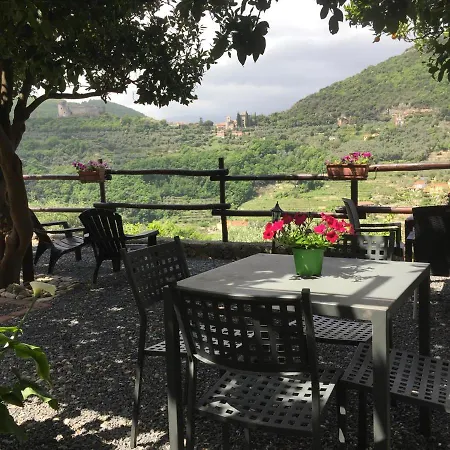 I Lamoi Lantgård Finale Ligure